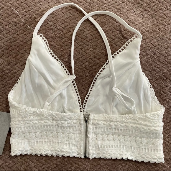 Bralette, white, Criss Cross, Zip up Back. Size Small. - Picture 4 of 6